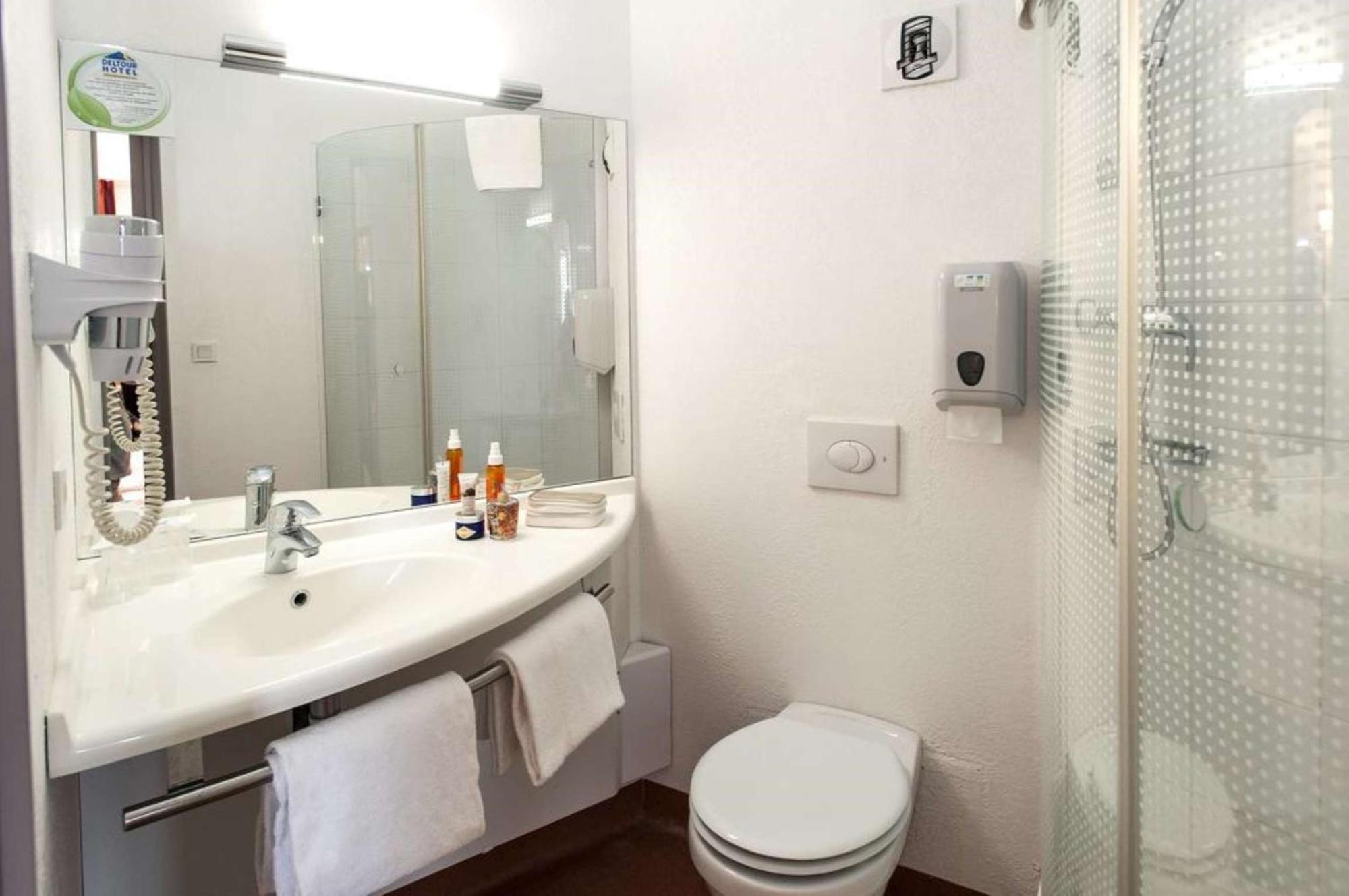 Brit Hotel Confort Villeneuve Sur Lot ビア エクステリア 写真