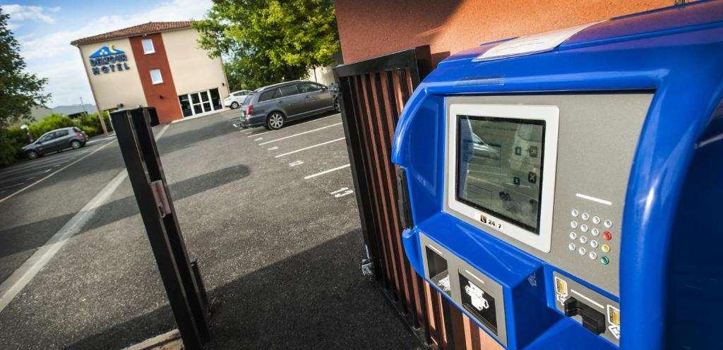 Brit Hotel Confort Villeneuve Sur Lot ビア 設備 写真
