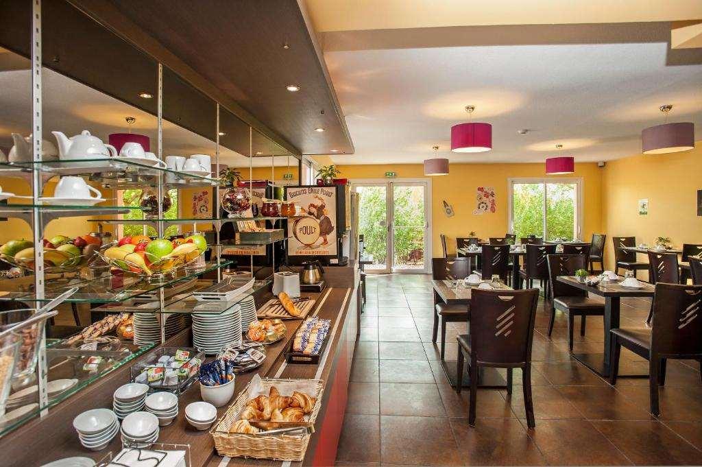 Brit Hotel Confort Villeneuve Sur Lot ビア レストラン 写真